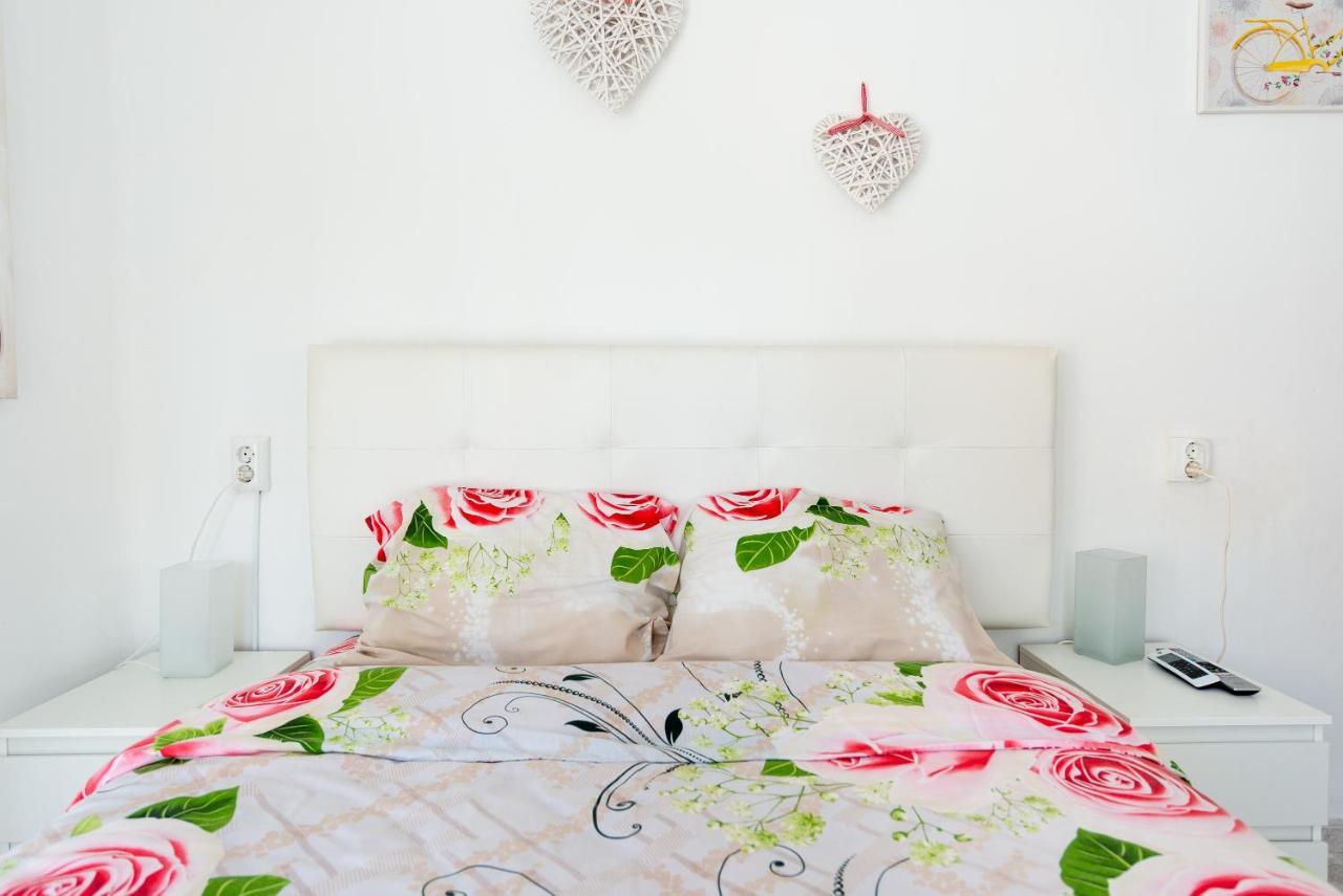 Rooms Breeze & Sun Малага Екстериор снимка