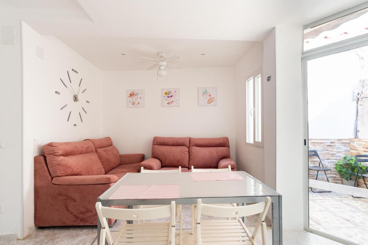 Rooms Breeze & Sun Малага Екстериор снимка